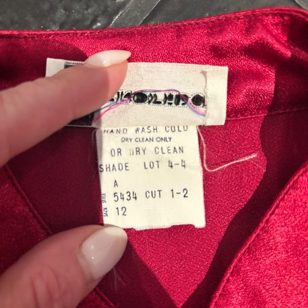 Vintage Prophecy button up Red silk shirt - Picture 5 of 9